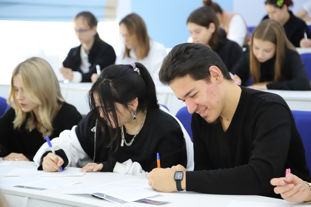 В Башкирии будущие учителя написали «Педагогический диктант»
