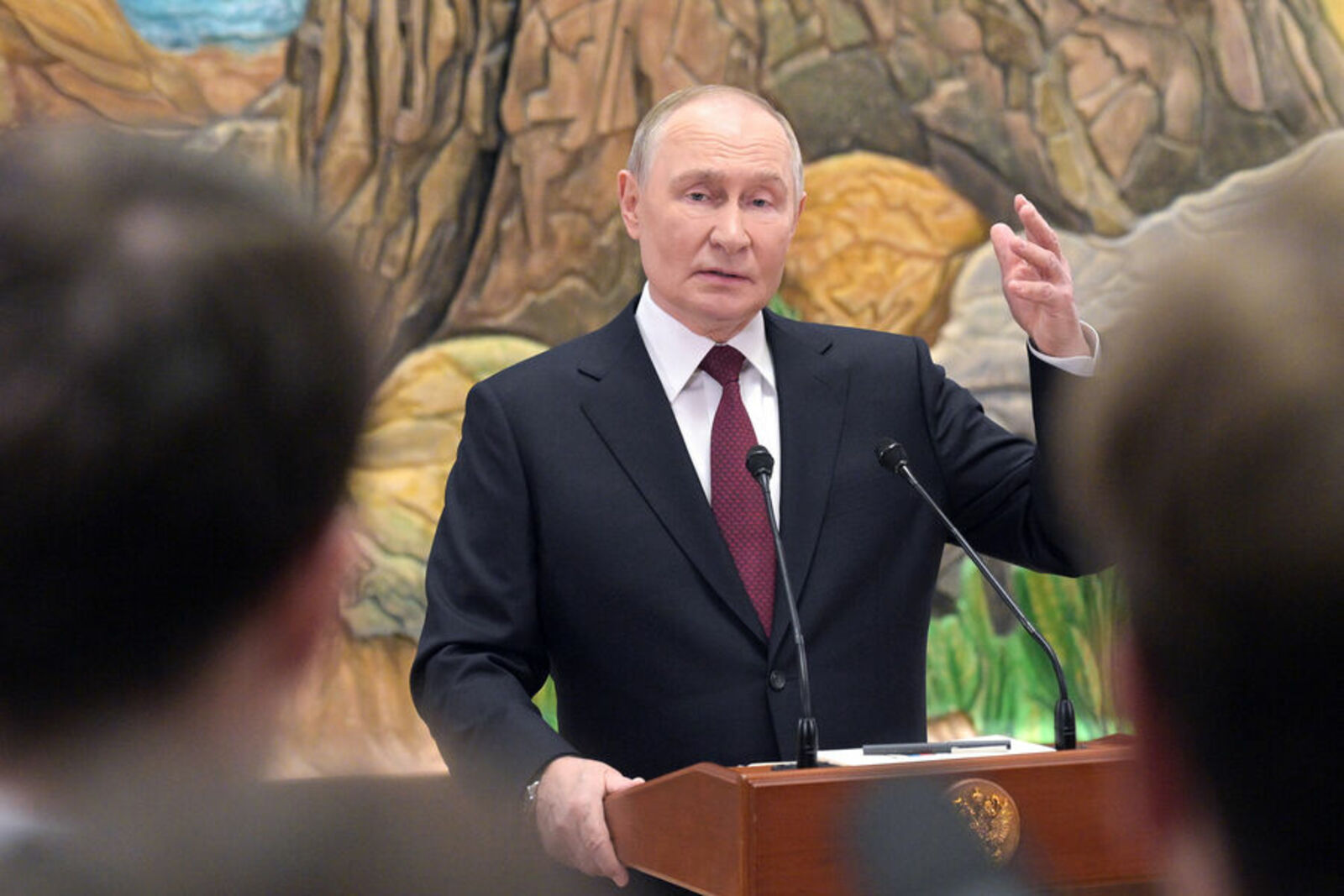 Путин высказался о вопросе мигрантов в России