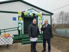 Главный врач Миякинской ЦРБ И.Гилемзянов и фельшер А.Хабибуллин на открытии ФАП с.Курманайбашево.