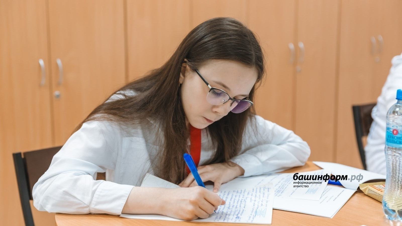 Школьники массово обращаются к репетиторам для подготовки к ОГЭ и ЕГЭ