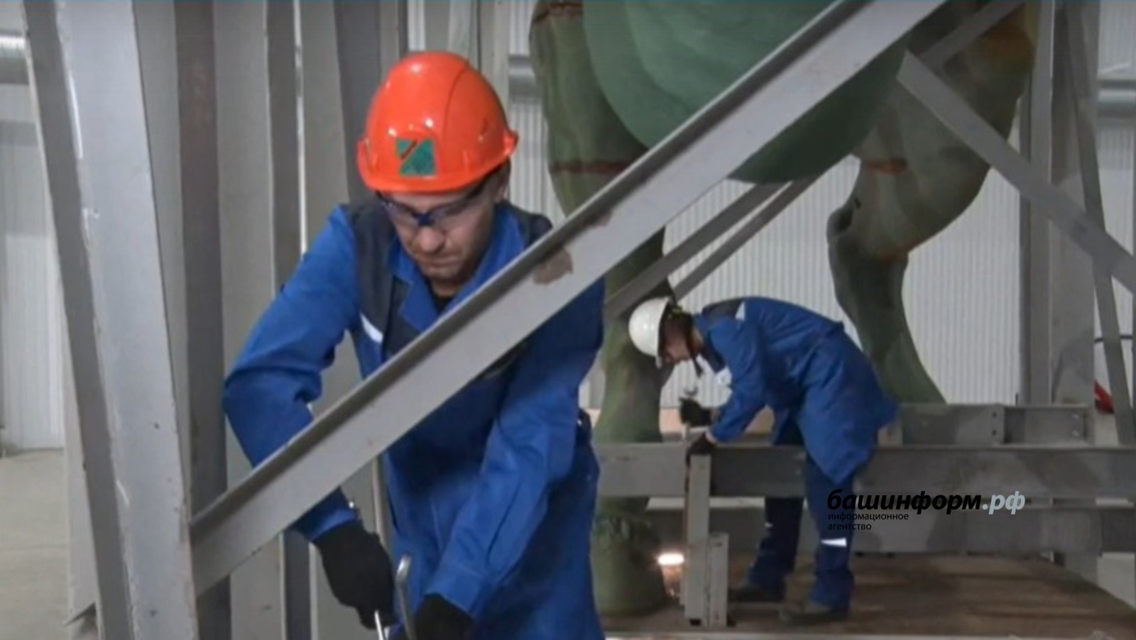 На Прямой линии с Главой Башкирии показали реконструкцию памятника Салавату