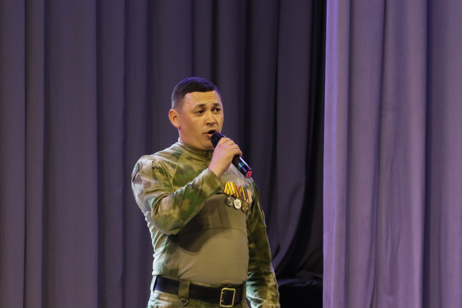 В Октябрьском военные музыканты рассказали, чем им нравится башкирский зритель