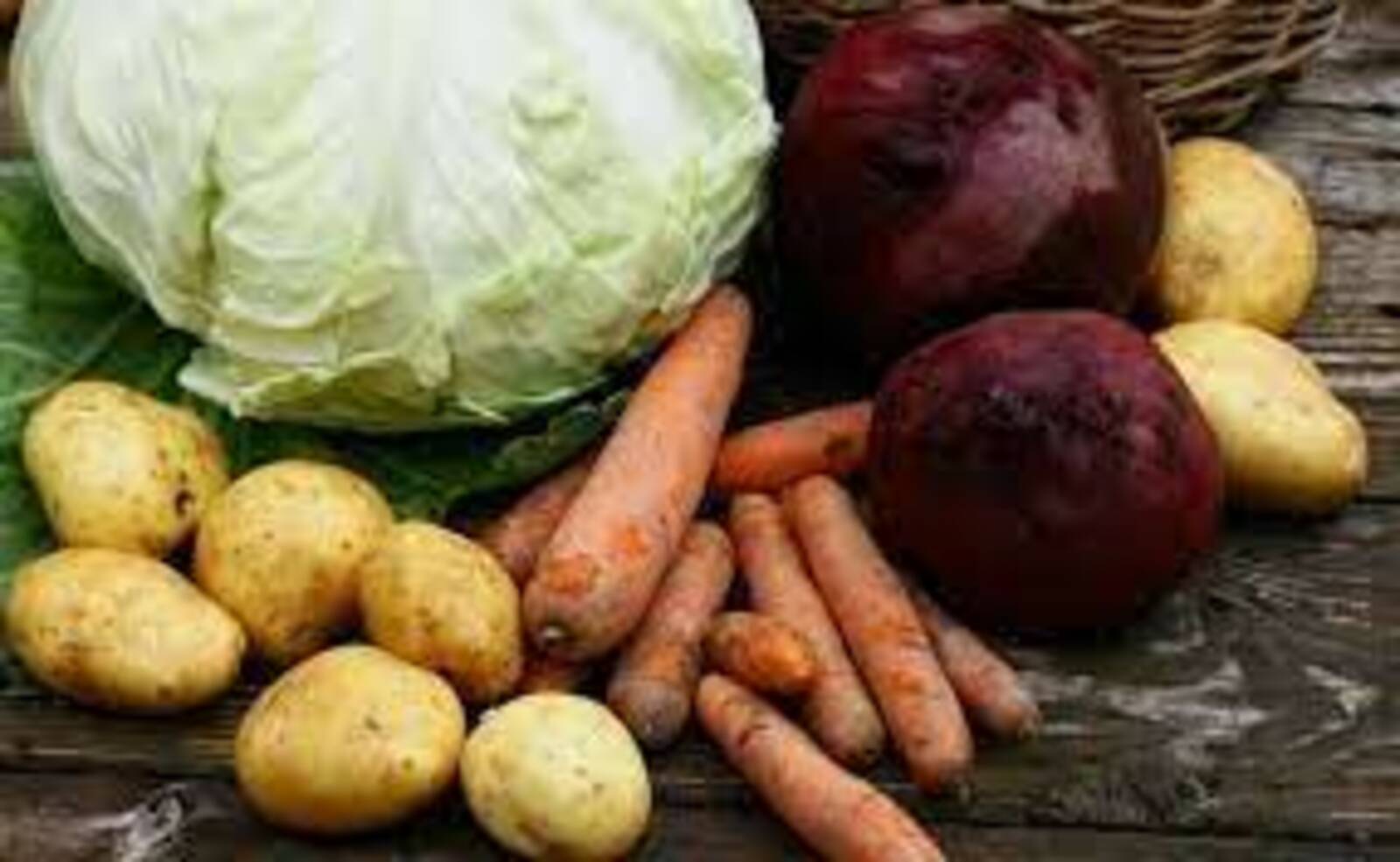 Капуста, морковь, картофель и свекла должны быть по карману каждому жителю.