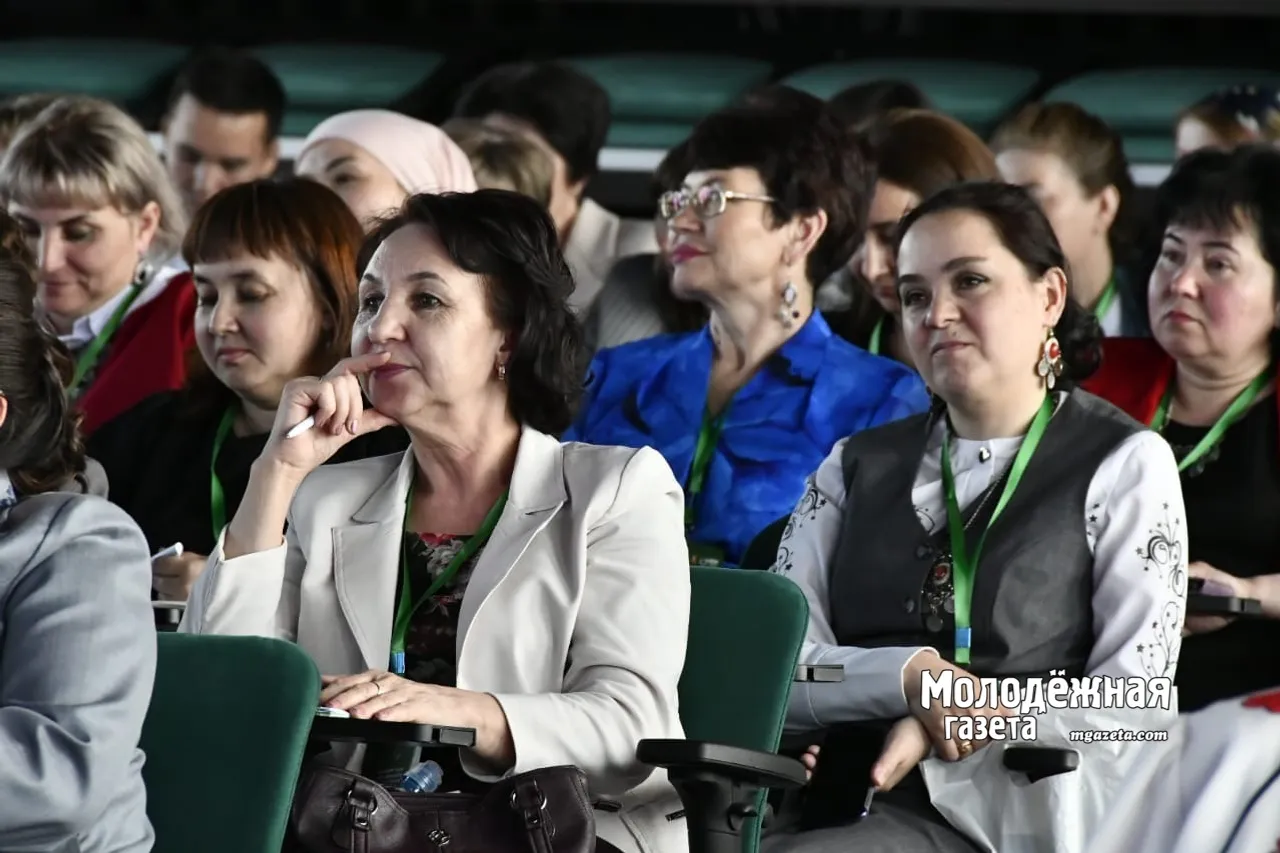 Хомай вдохновила учителей башкирского языка на освоение медиапроектов и соцсетей