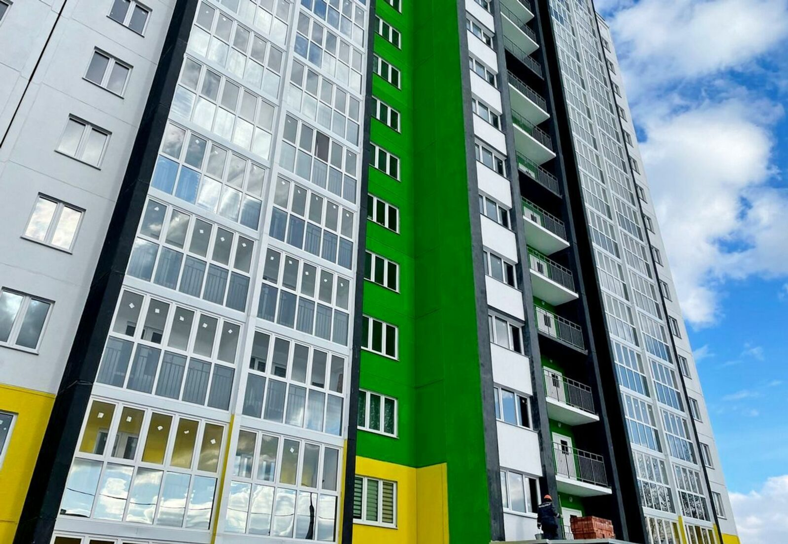 Приложение «Госуслуги Дом» теперь доступно собственникам нежилых помещений