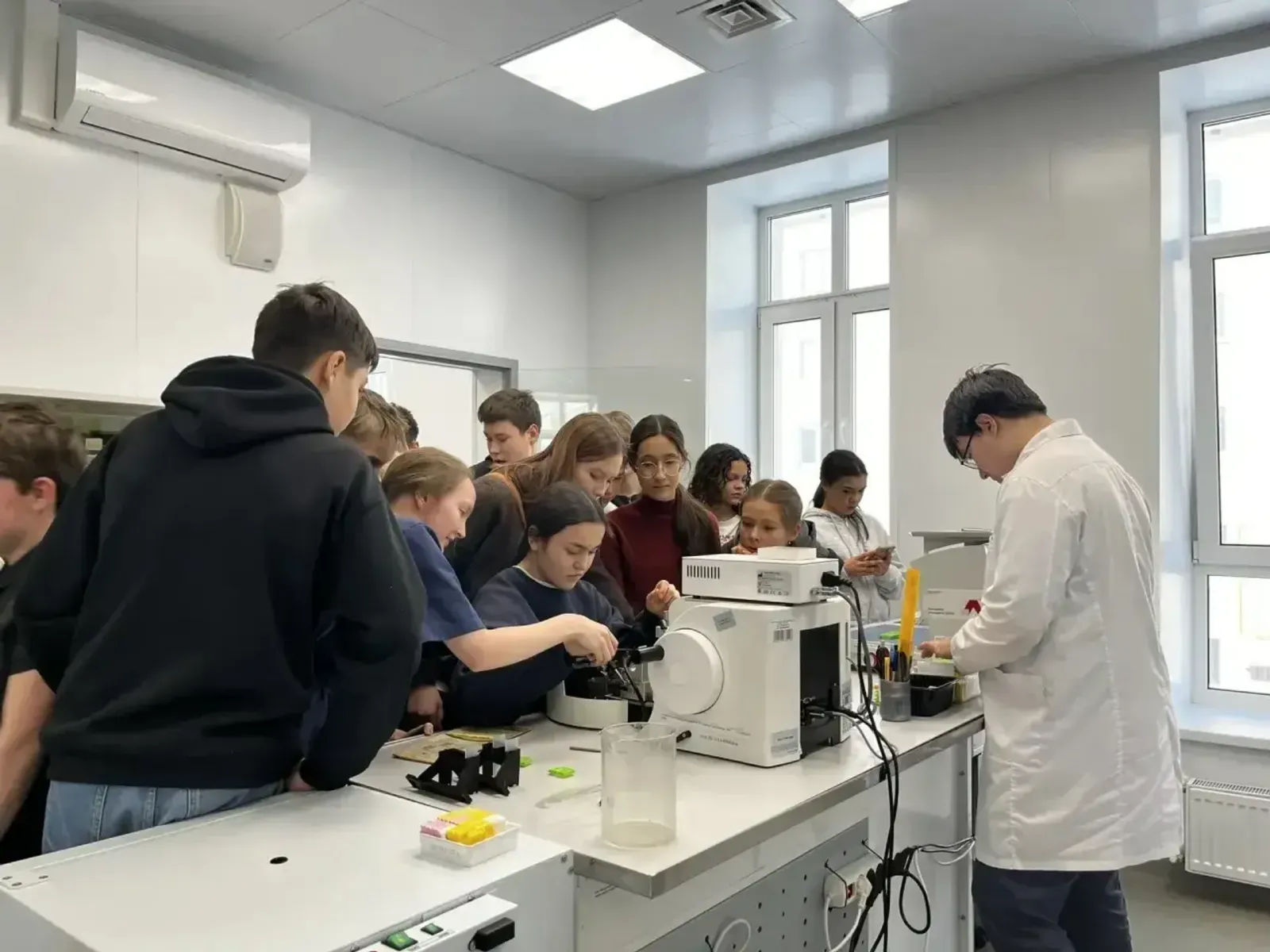 Школьники прошли научно-популярный маршрут «Авиценна»