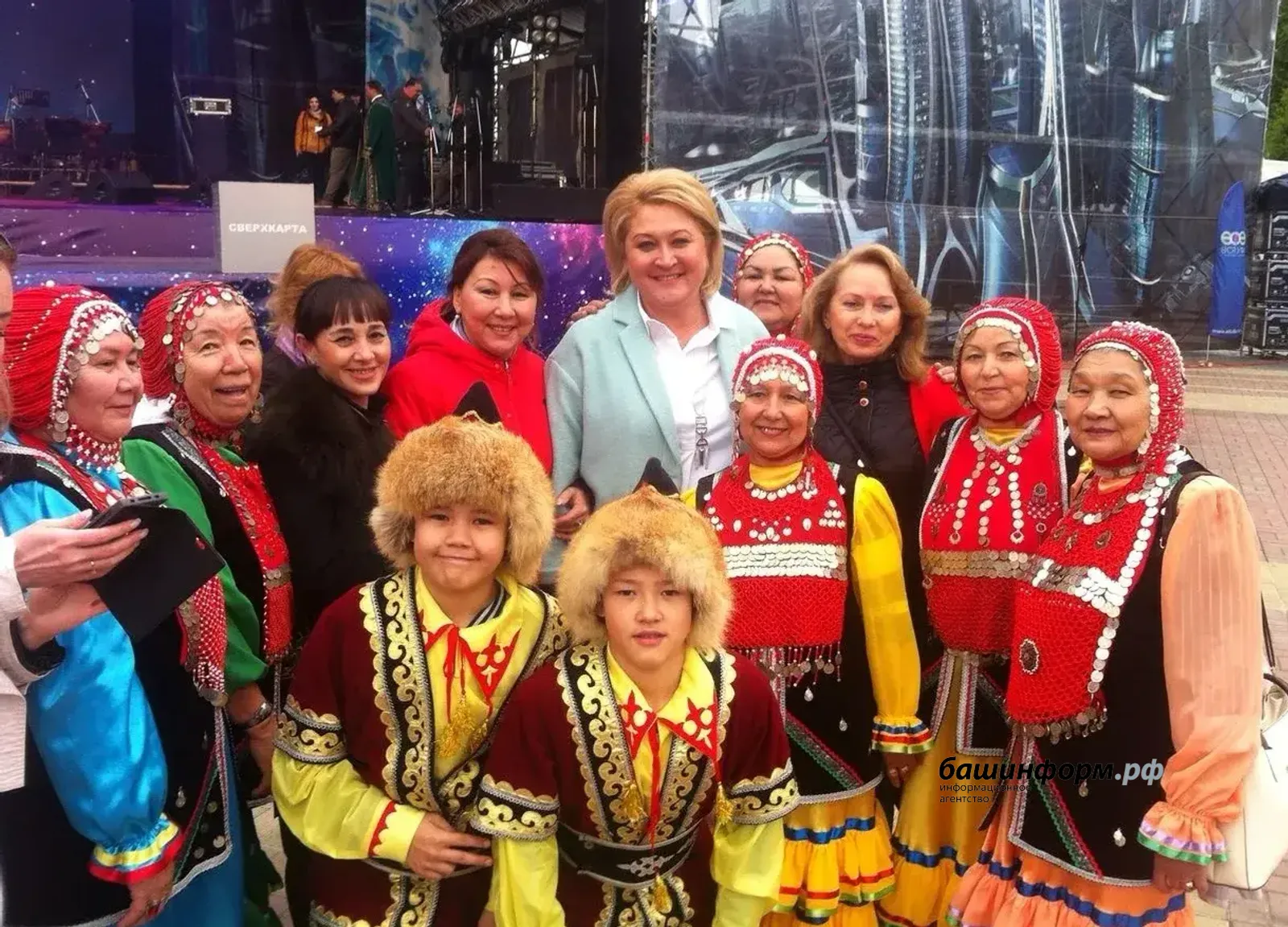 Башкирский национальный костюм стал новым брендом России